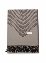 Load image into Gallery viewer, Pashmina Shawl شال باشمينا