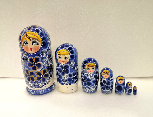 Russian Dolls دمية روسية