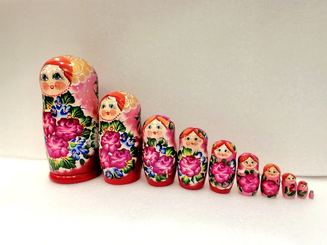 Russian Dolls دمية روسية