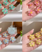 Load image into Gallery viewer, Five petals Flower Hair Clips مشابك شعر على شكل زهرة بخمس بتلات