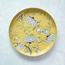 Load image into Gallery viewer, Handcrafted Steel Round Plate صينية من الفولاذ للمقاومة للصدا مصنوعدة يدويا