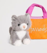 Load image into Gallery viewer, Harrods Keychain ميدالية هارودز