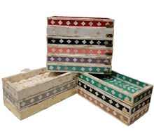 Load image into Gallery viewer, Handmade Small Tray صينية صغيرة مصنوعة يدويًا