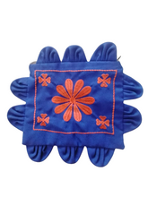 Load image into Gallery viewer, Clothing Clutch مخلب القماش