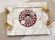 Load image into Gallery viewer, Hand made Mother of Pearl Trayصينية مصنوعة يدويًا من عرق اللؤلؤ