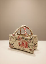 Load image into Gallery viewer, Small Bag حقيبة صغيرة