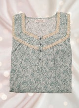 Load image into Gallery viewer, Cotton Long Sleeve dress جلابيه قطن  بأكمام طويلة من لندن