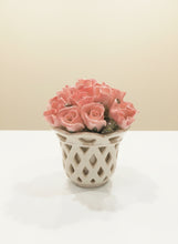 Load image into Gallery viewer, Ceramic Pink Rose Bouquet. باقة ورد سيراميك