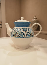 Load image into Gallery viewer, Ceramic Tea Pot إبريق شاي سيراميك