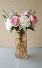 Load image into Gallery viewer, Cylinder Glass Vase مزهرية زجاجية أسطوانية