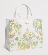 Load image into Gallery viewer, Harrods Floral Cotton Medium Shopper Bag حقيبة تسوق هارودز متوسطة الحجم من القطن المزهر