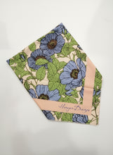 Load image into Gallery viewer, Flower designed scarf 60x59cm وشاح بتصميم زهور 60x59 سم