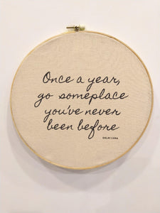 Frame with Beautiful Quotes ديكور