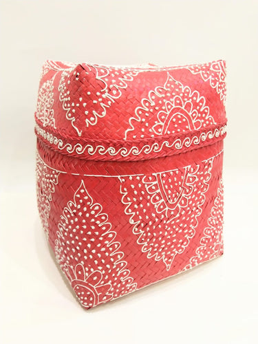 Hand Painted Basket علبة