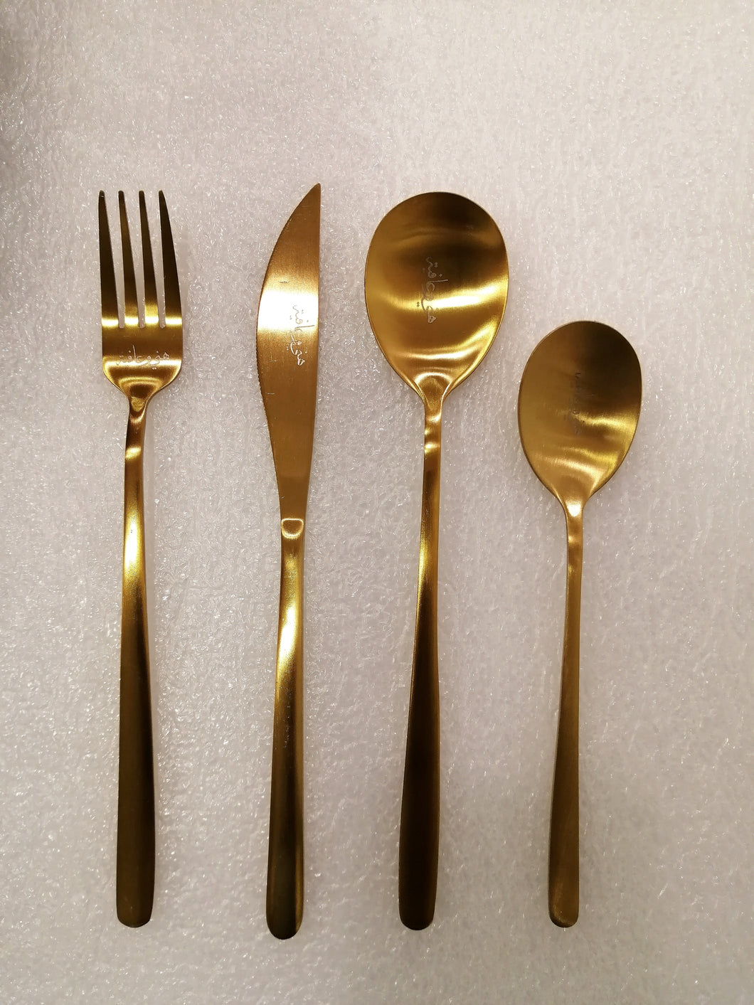 Cutlery Set مجموعة أدوات المائدة