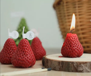 Strawberry Candle شمعة الفراولة