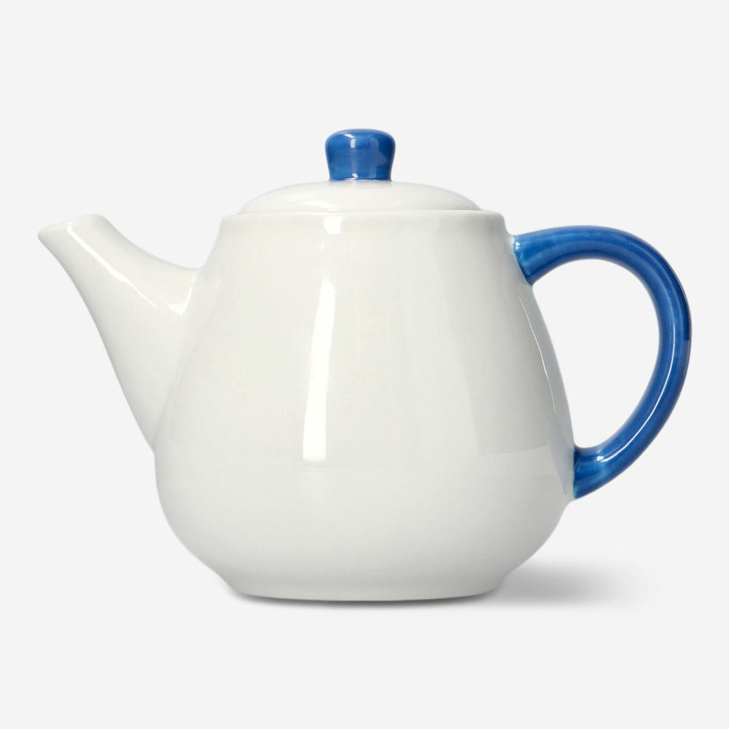 Tea pot  ابريق الشاي